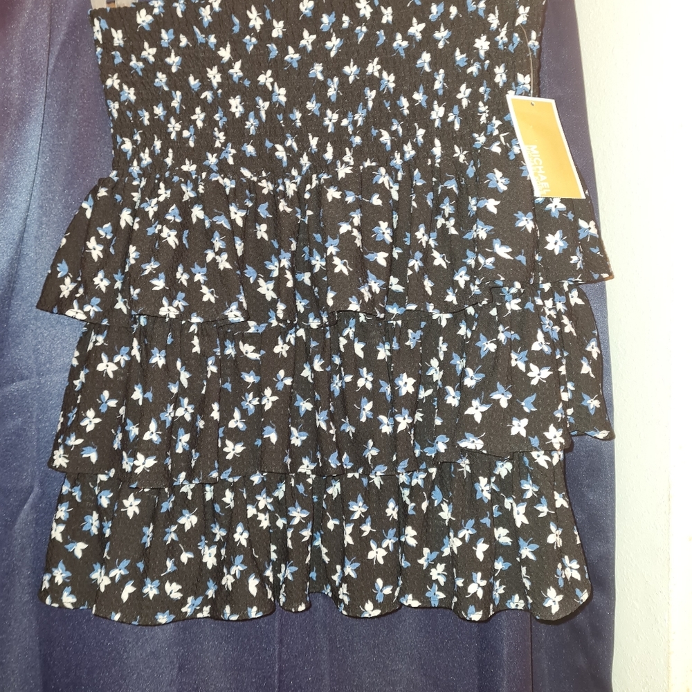 SOLDMichael Kors irt sz Small